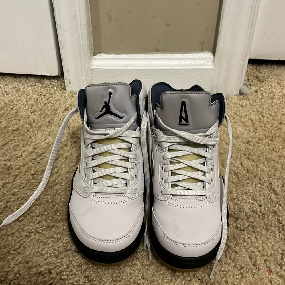 Jordan 4s Grade School Size 5.5